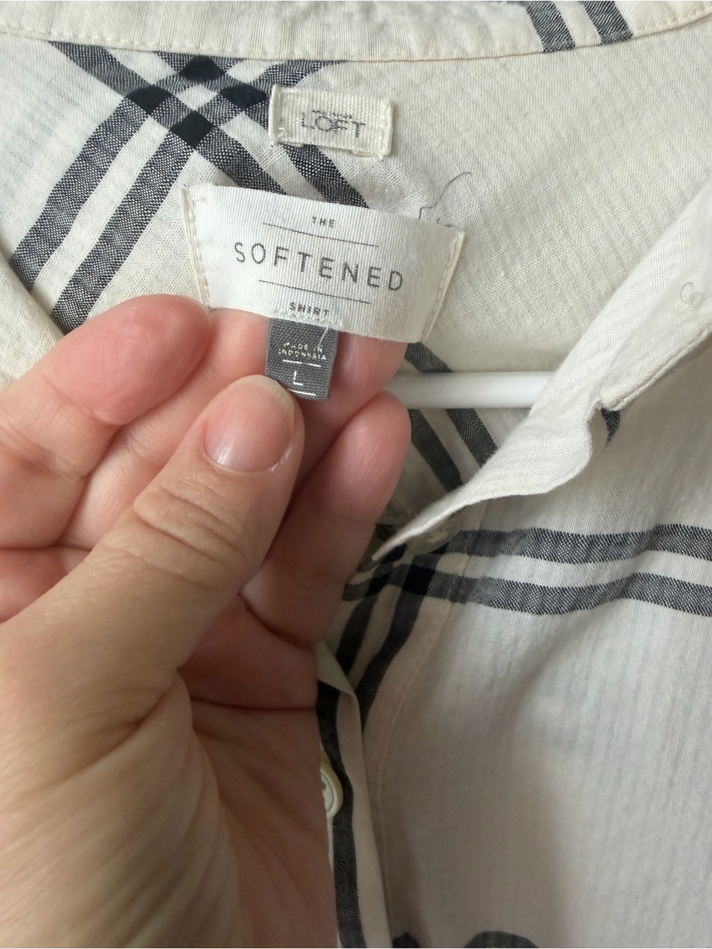 LOFT Cream and Black Plaid Button-Up Pullover Blouse - Picture 2 of 6